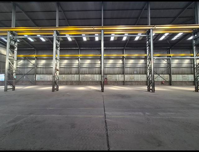 2,400M² WAREHOUSE TO LET IN WADEVILLE